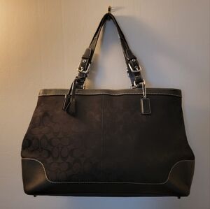 Coach Hamptons signature carryall tote